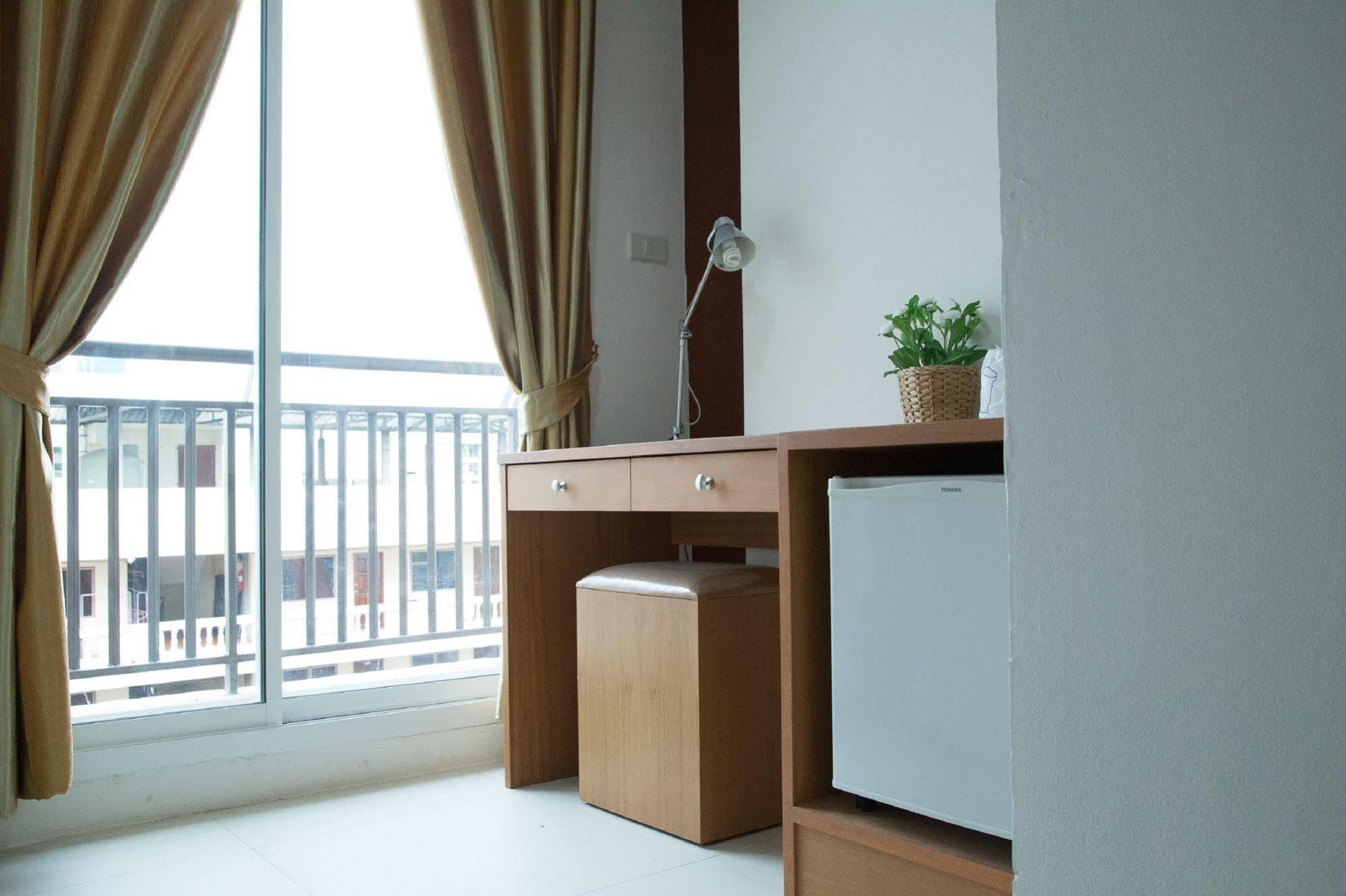 Nrv Place Apart Hotel Bangkok Esterno foto