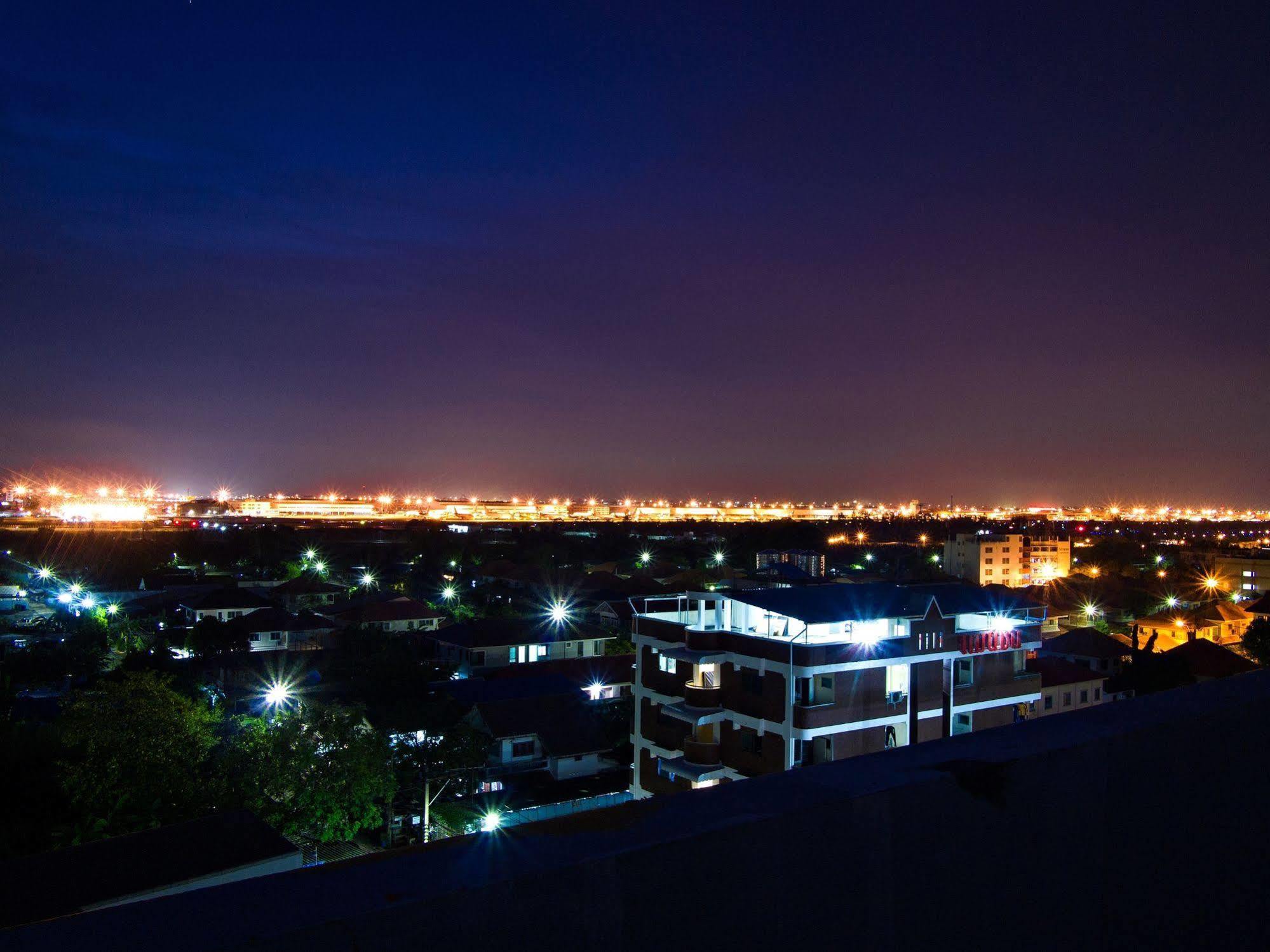 Nrv Place Apart Hotel Bangkok Esterno foto